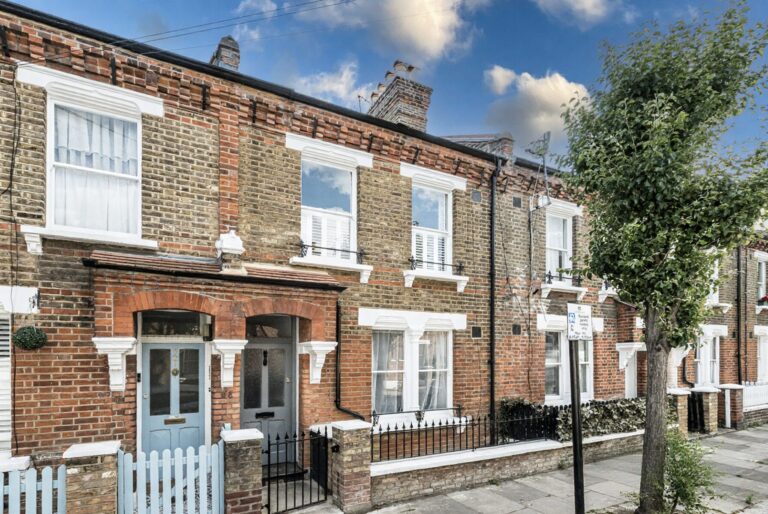 Third Avenue 123 - Image 2