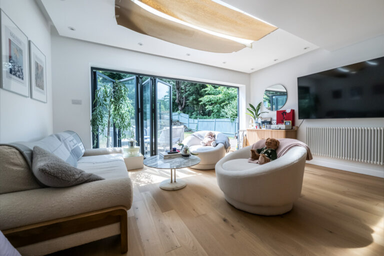 Brondesbury Villas 61, NW6 - Lounge